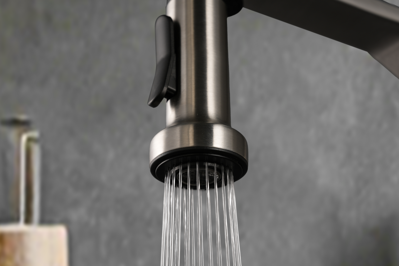 Detalle del difusor jet del grifo de cocina IMEX Véneto