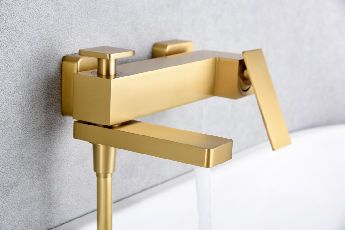 Grifería de baño y ducha monomando oro cepillado serie Pisa IMEX - Imagen 4