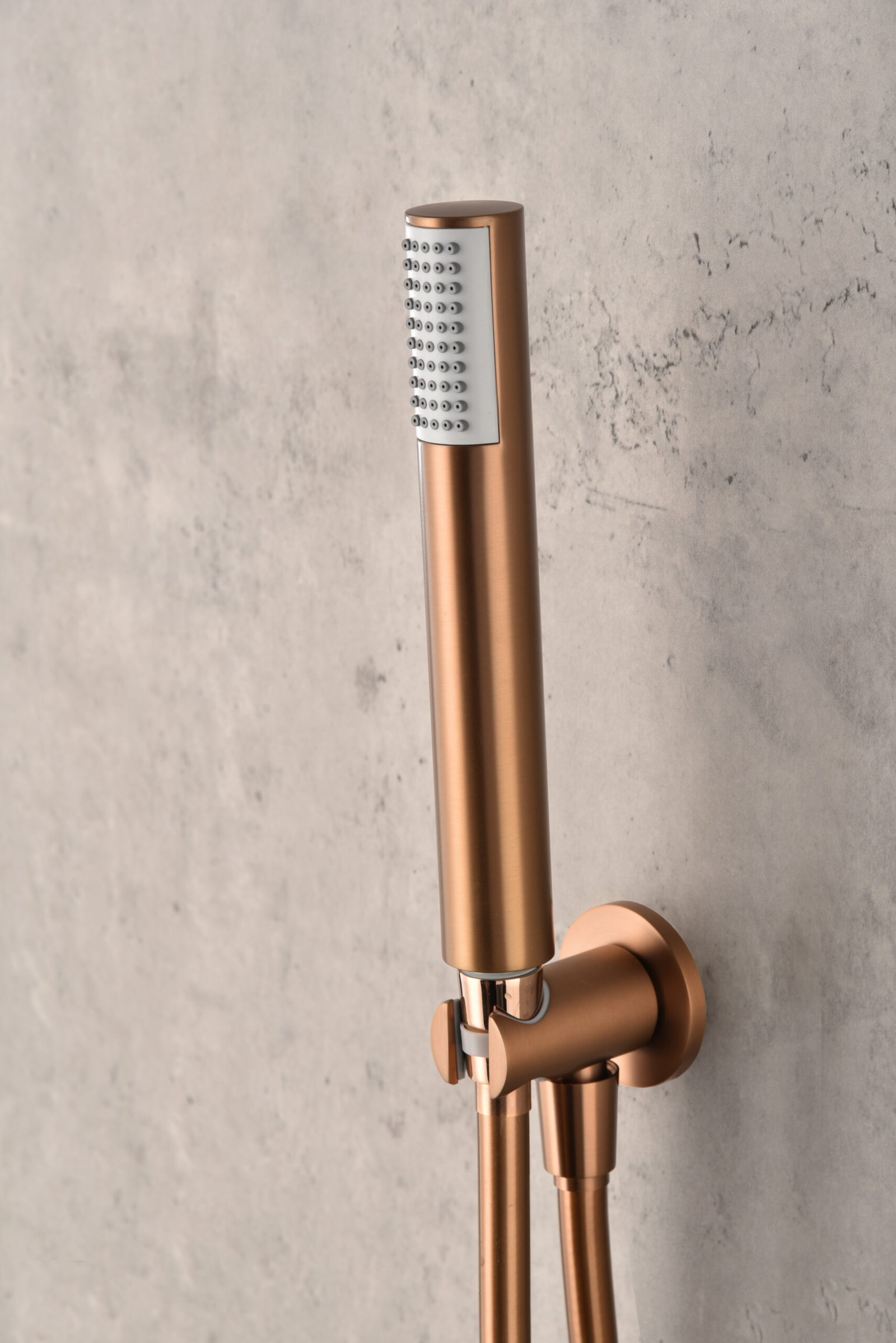 Conjunto de ducha termostático empotrado oro rosa cepillado serie Tívoli IMEX - Imagen 3