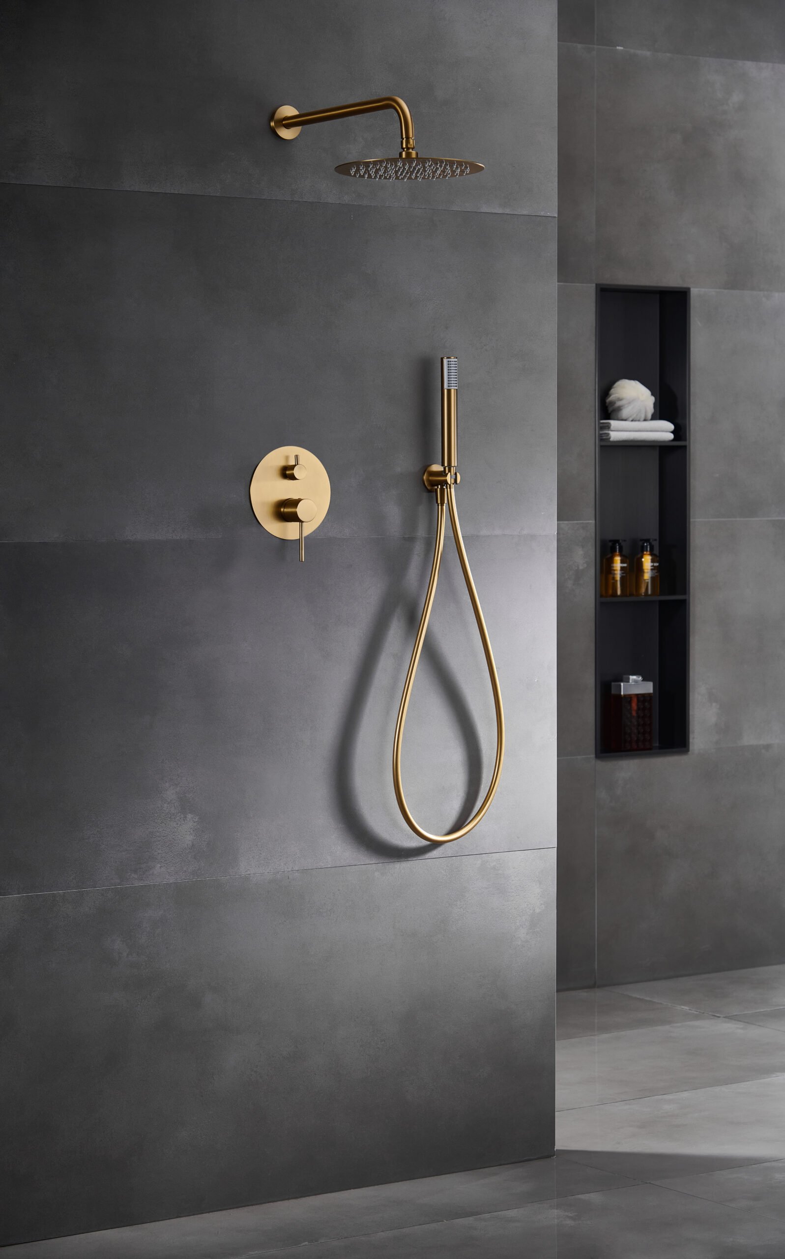 Conjunto de ducha monomando empotrado oro cepillado serie Monza IMEX - Imagen 2