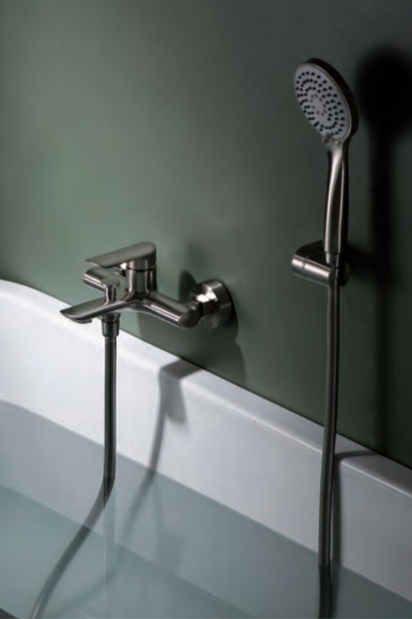 Grifería de baño y ducha monomando níquel cepillado serie Ural IMEX