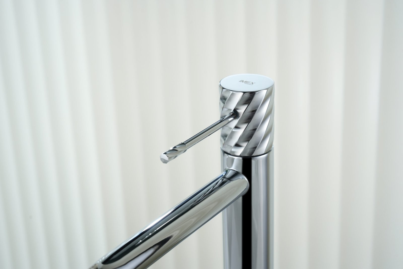 Monomando lavabo alto cromo serie Bless - Imagen 3