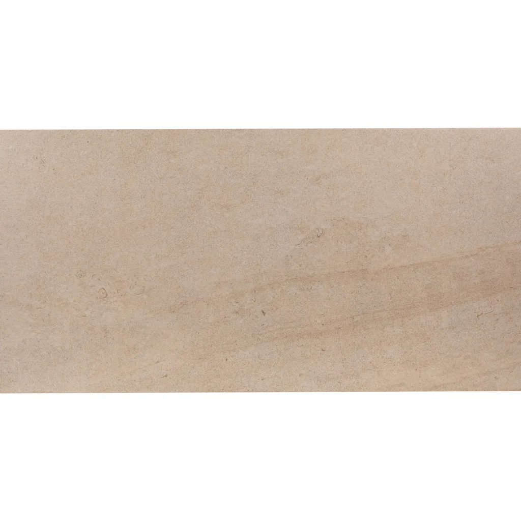 Porcelánico de piscina Manacor Crema 37 × 75 cm · superficie
