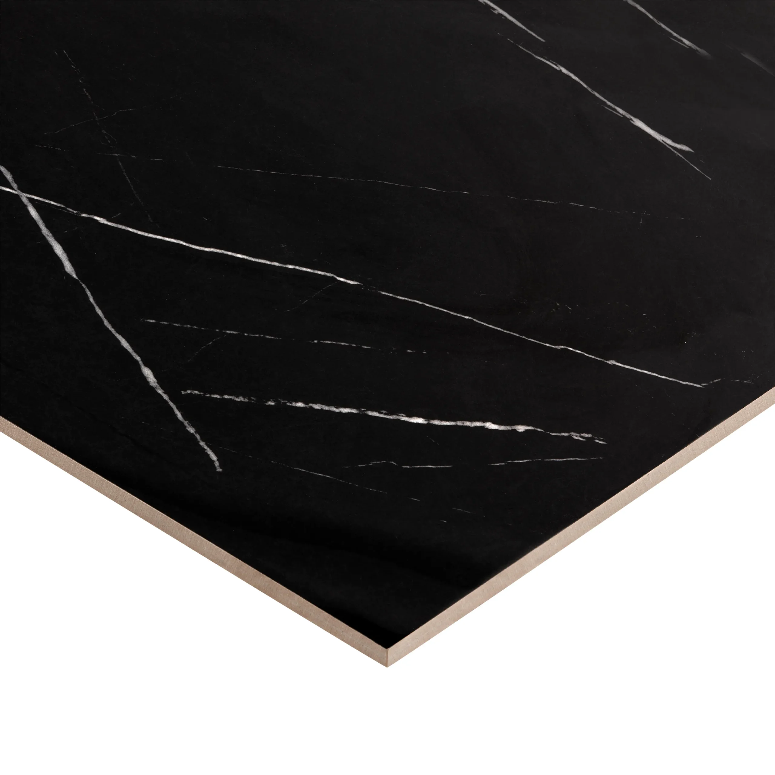 Suelo porcelánico Essenzial Negro Pulido 59 × 119 cm · detalle de canto