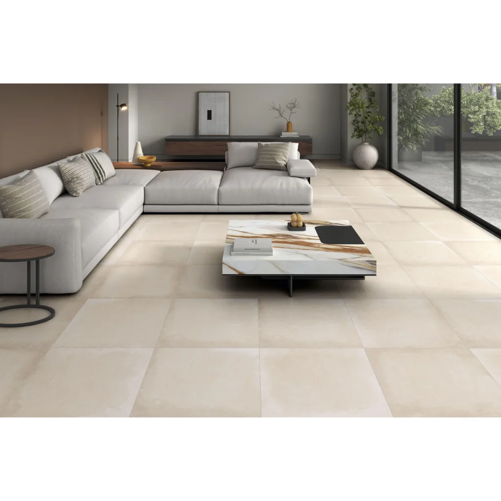 Suelo porcelánico Evian Beige de STN 60 × 60 cm — escena de ambiente ilustrativa (vista principal)