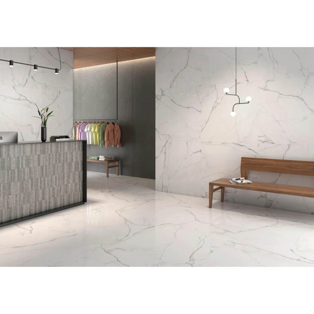 Suelo porcelánico Liberty Blanco 60 × 120 cm · ambiente de recepción