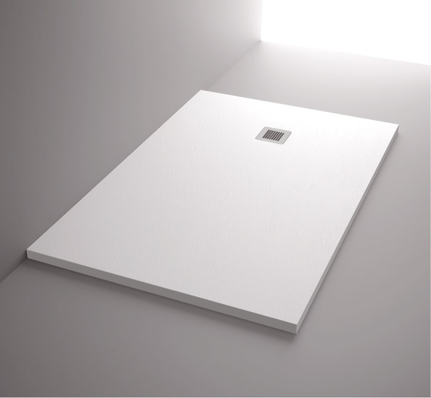 Plato de ducha Pizarra de Hispabaño en Blanco con rejilla Inox cuadrada. Imagen ilustrativa del modelo.