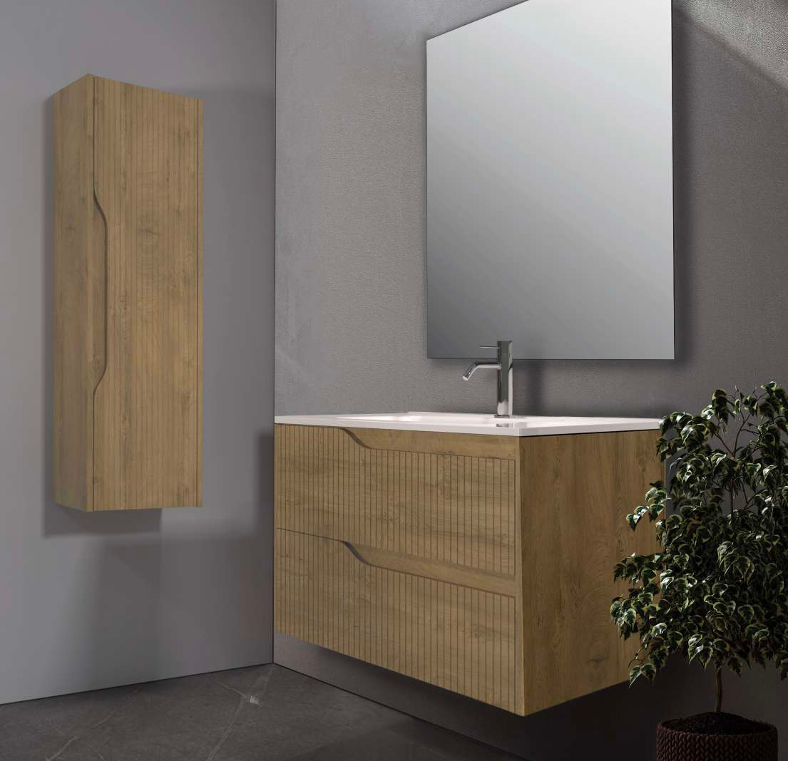 Ambiente de baño en nogal con mueble TR-2, lavabo, espejo y armario auxiliar acanalado a la izquierda. Cada ficha indica los elementos incluidos.